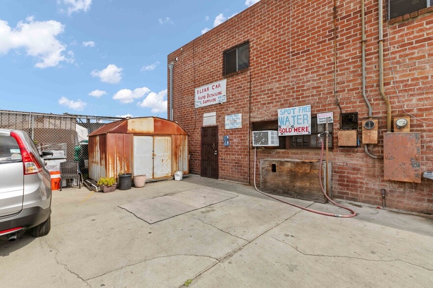 979 S La Brea Ave, Inglewood, CA for sale - Building Photo - Image 2 of 53