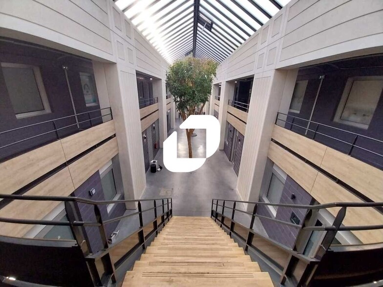Flex dans Herblay-sur-Seine à louer - Hall d’entrée - Image 2 de 21