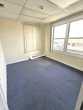 212 W Park Ave, Long Beach, NY for lease Interior Photo- Image 2 of 12