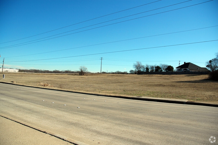 600 Danieldale Rd, Duncanville, TX for sale - Building Photo - Image 1 of 2