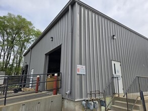 1101 S Broadway St, Yankton, SD for lease Building Photo- Image 2 of 14