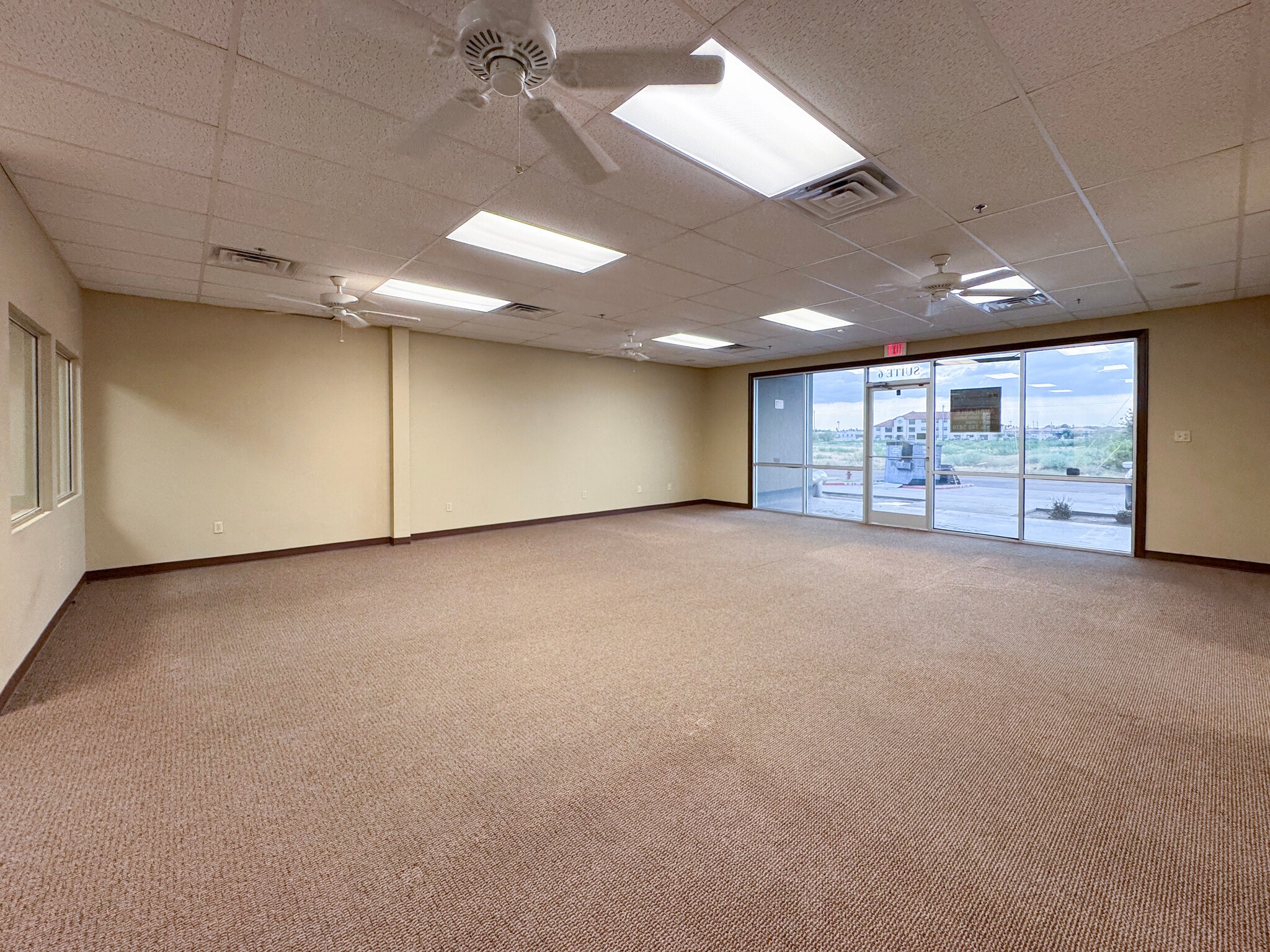 1701 Jacaman Rd, Laredo, TX for lease Interior Photo- Image 1 of 18