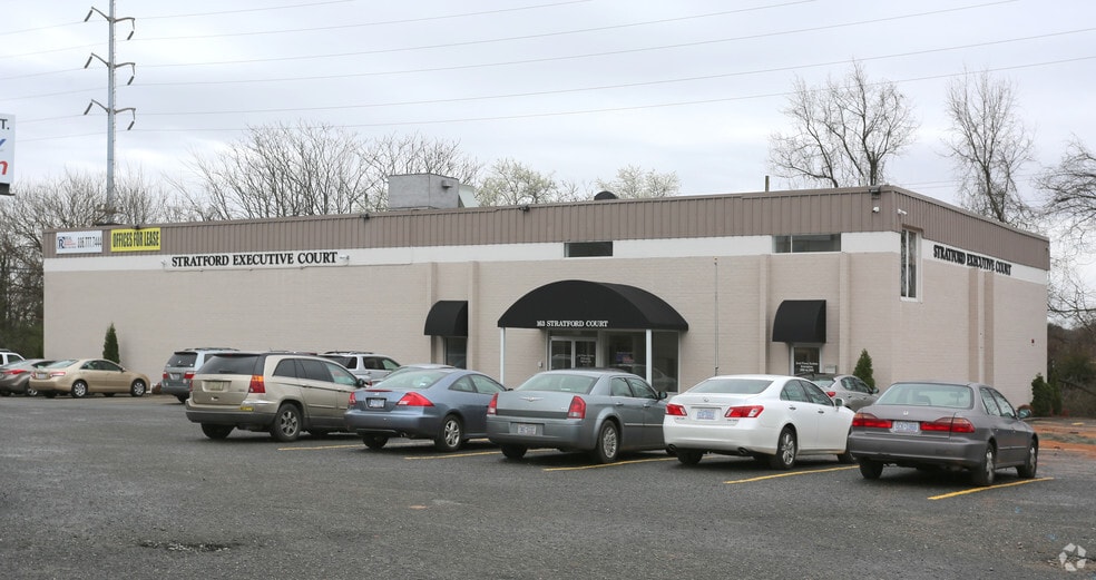163 Stratford Ct, Winston-Salem, NC for lease - Primary Photo - Image 1 of 19