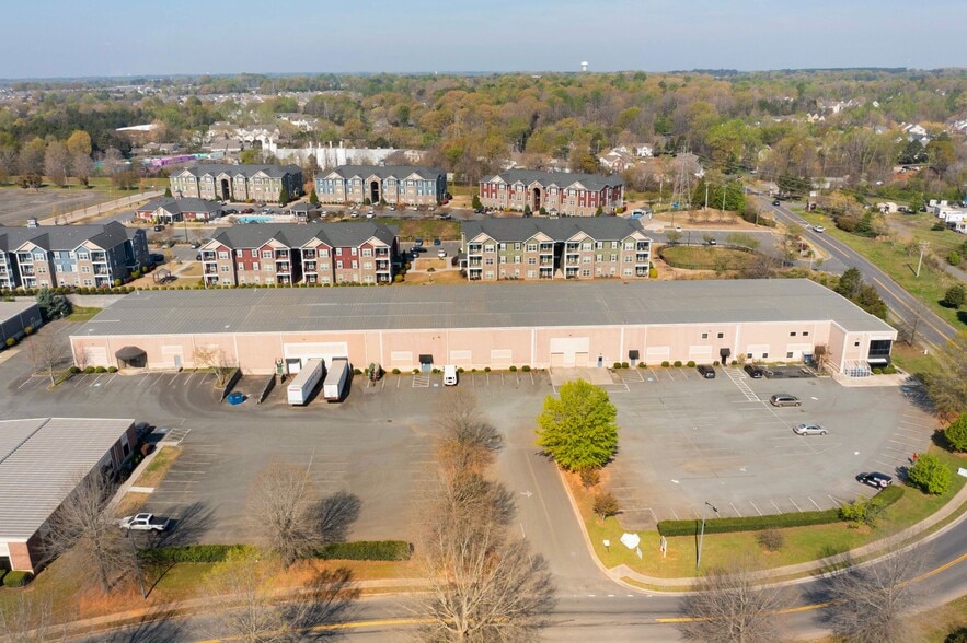 8160 Regent Pky, Fort Mill, SC for lease - Aerial - Image 2 of 56