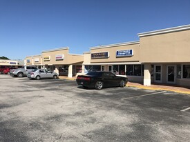 Port St. Lucie Shopping Plaza - Restaurant avec service au volant