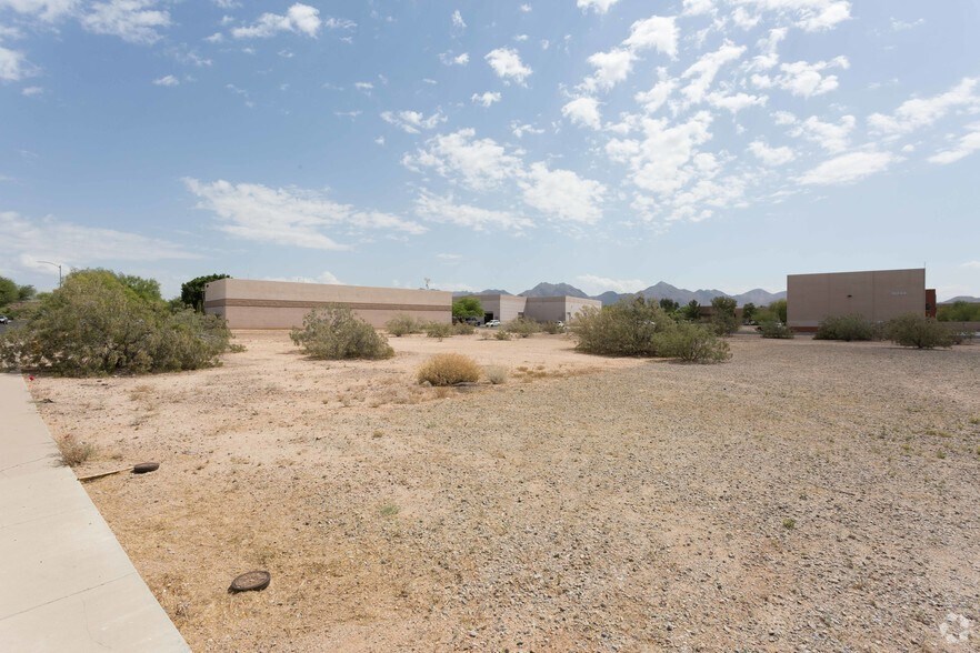 16061 N 81st St, Scottsdale, AZ à vendre - Photo du bâtiment - Image 3 de 6
