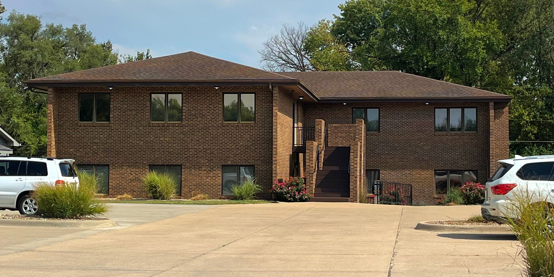 2708 NW Topeka Blvd, Topeka, KS à louer Photo du bâtiment- Image 1 de 3