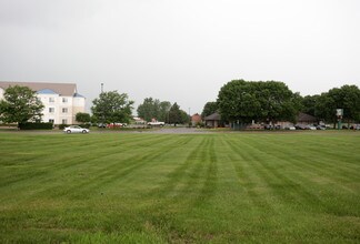 Plus de détails pour 2001 Washington Ave, Oak Park Heights, MN - Terrain à louer