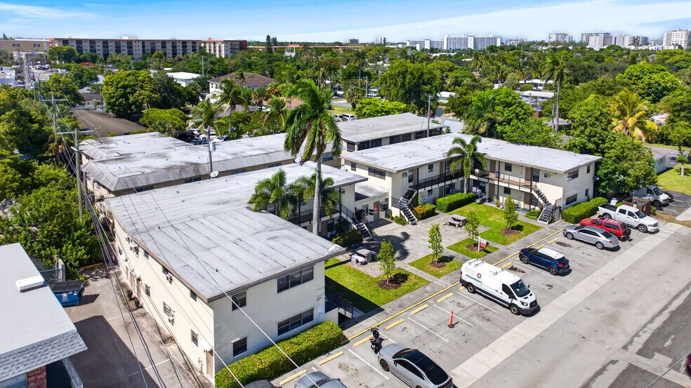 2275-2281 NE 12th St, Pompano Beach, FL à vendre - Photo du bâtiment - Image 2 de 10