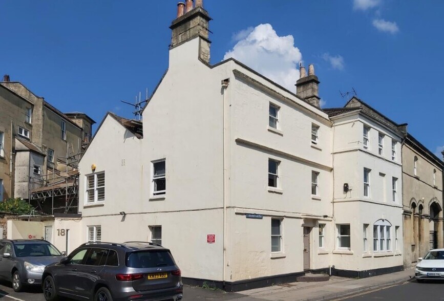 18 Monmouth Pl, Bath à louer - Photo du bâtiment - Image 2 de 5