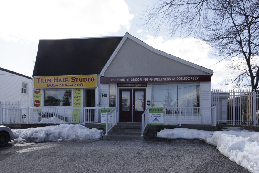 140 Henderson Ave, Markham, ON for sale - Primary Photo - Image 2 of 2