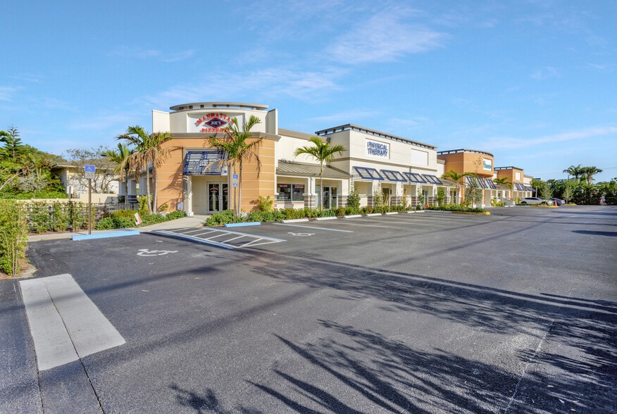1901-1949 NW 2nd Ave, Boca Raton, FL for lease - Building Photo - Image 2 of 8