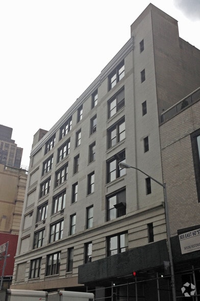 306 E 61st St, New York, NY for lease - Building Photo - Image 1 of 13