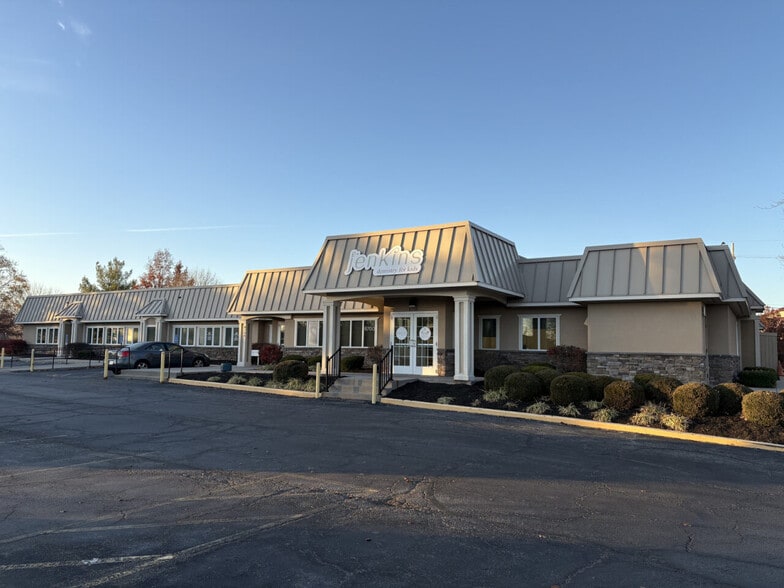 8700-8706 Bourgade St, Lenexa, KS for sale - Building Photo - Image 2 of 9