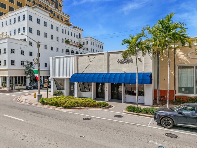 Plus de détails pour 211-221 Navarre Ave, Coral Gables, FL - Commerce de détail à louer