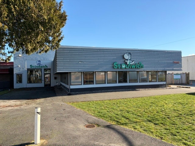 7960 River Rd, Richmond, BC for lease Primary Photo- Image 1 of 2