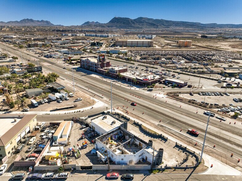 1800 N Boulder Hwy, Henderson, NV à vendre - Photo du bâtiment - Image 3 de 18