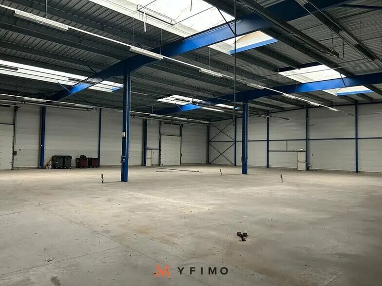 Industrial in Magny-en-Vexin for lease - Interior Photo - Image 3 of 13