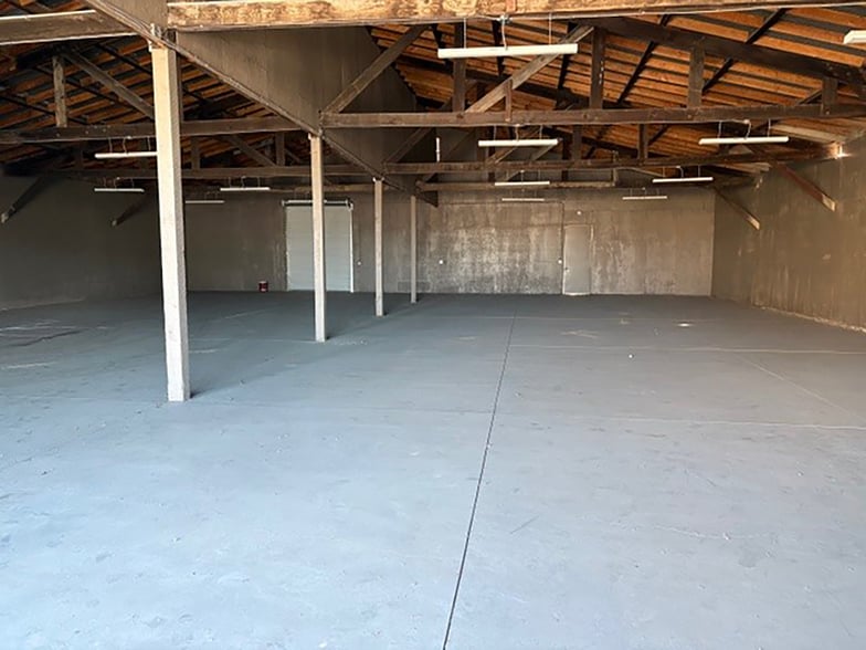 964 Petaluma Hill Rd, Santa Rosa, CA for sale - Interior Photo - Image 2 of 3