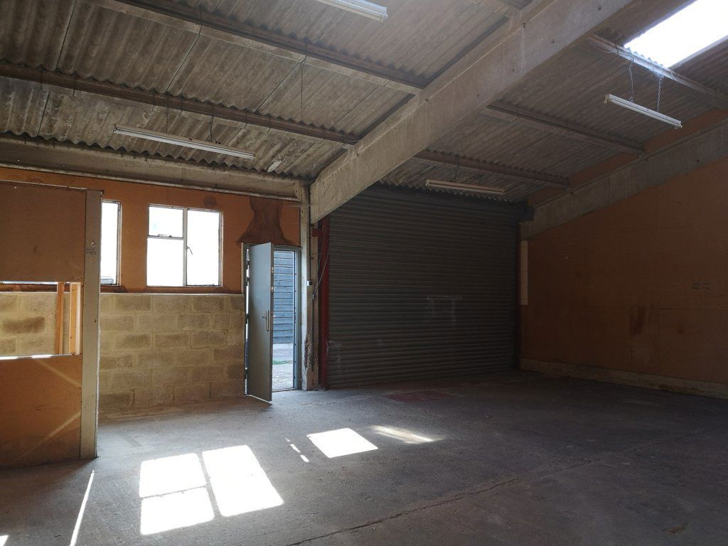 Hexton Rd, Ickleford for lease Interior Photo- Image 1 of 3