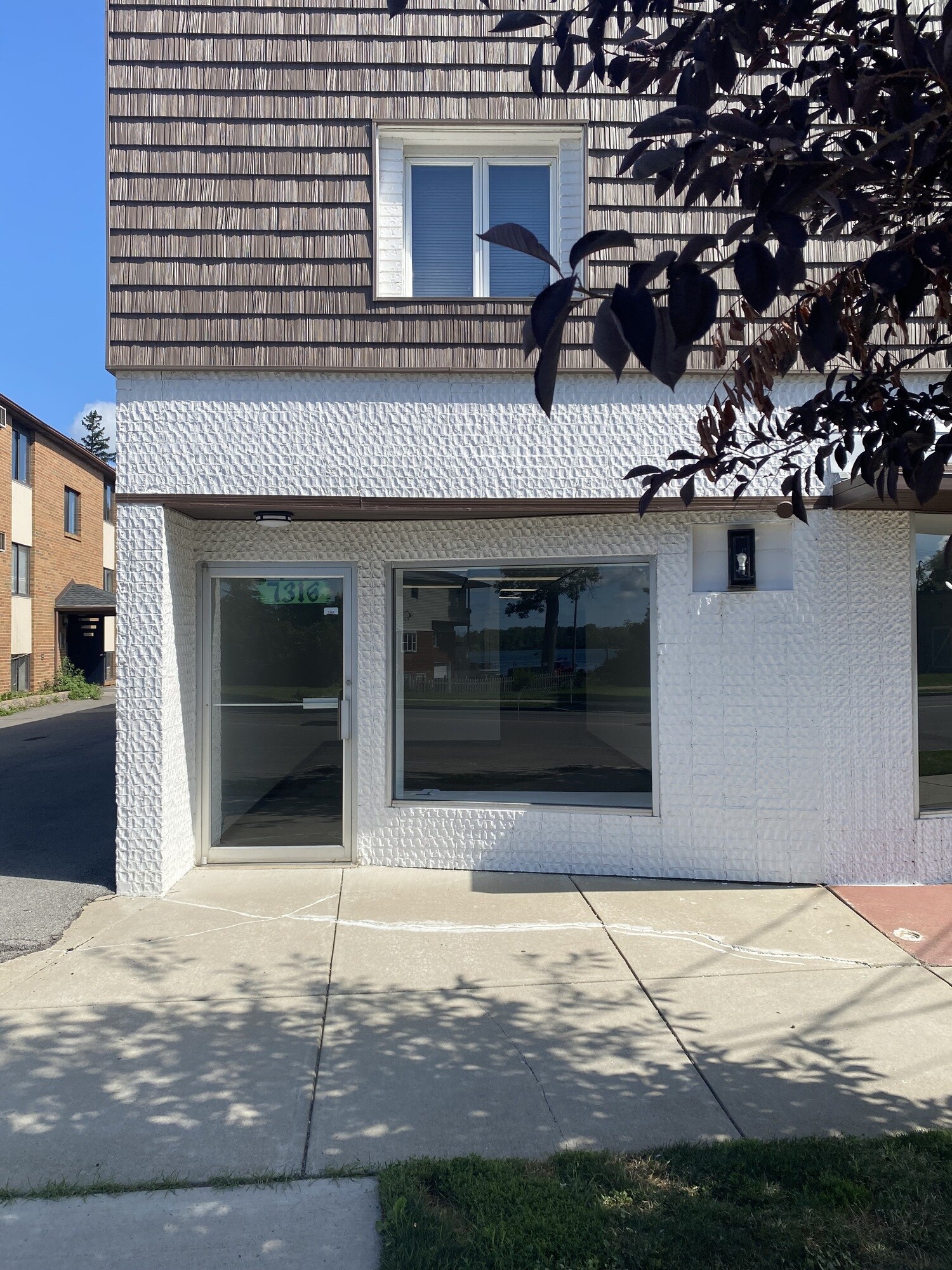 7316-7318 Buffalo Ave, Niagara Falls, NY à louer Photo du bâtiment- Image 1 de 22