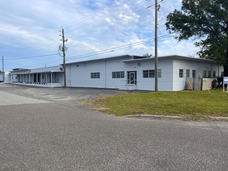 1507-1775 Industrial Blvd, Jacksonville, FL for lease - Building Photo - Image 3 of 12