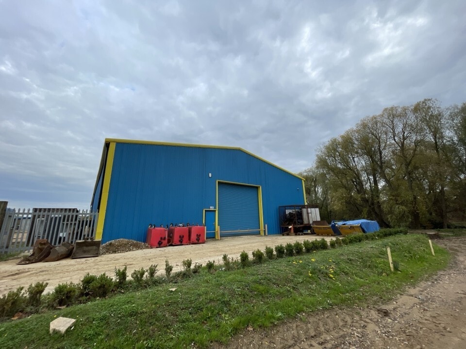 Chippenham Rd, Newmarket for lease Building Photo- Image 1 of 4