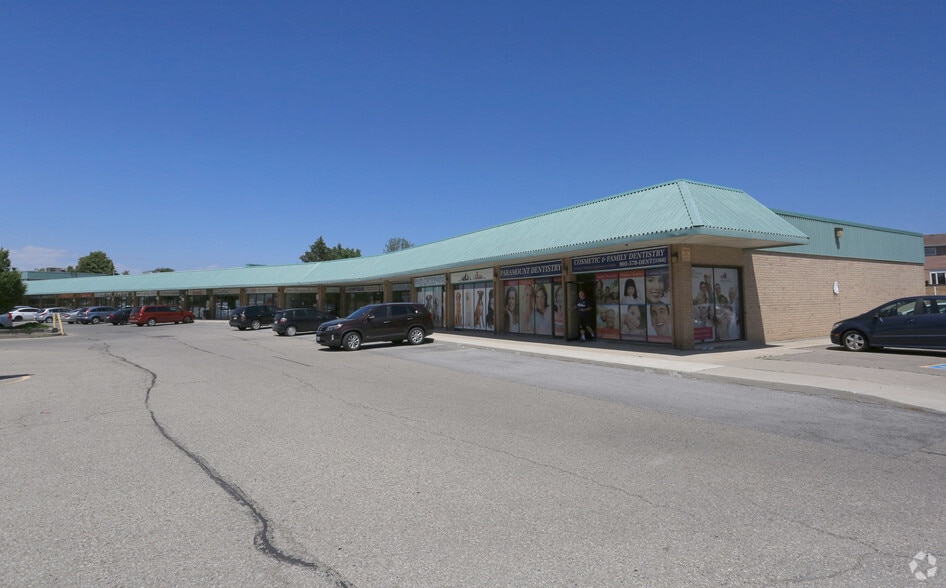 1050 Paramount Dr, Hamilton, ON for sale - Primary Photo - Image 1 of 1