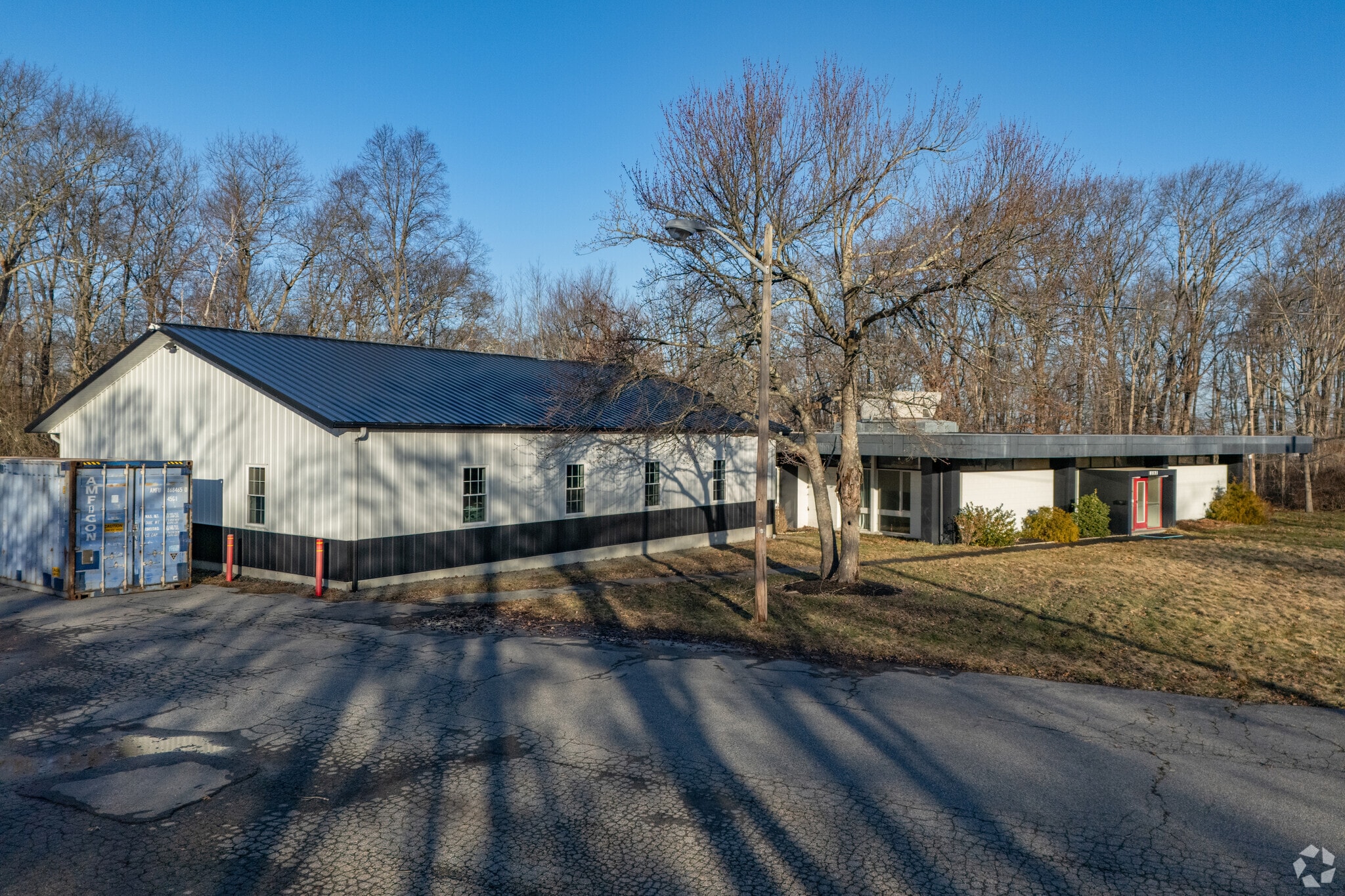 593 Airport Rd, Fall River, MA for sale Primary Photo- Image 1 of 8