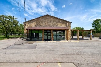 7716 Davis Blvd, North Richland Hills, TX à louer Photo intérieure- Image 2 de 29