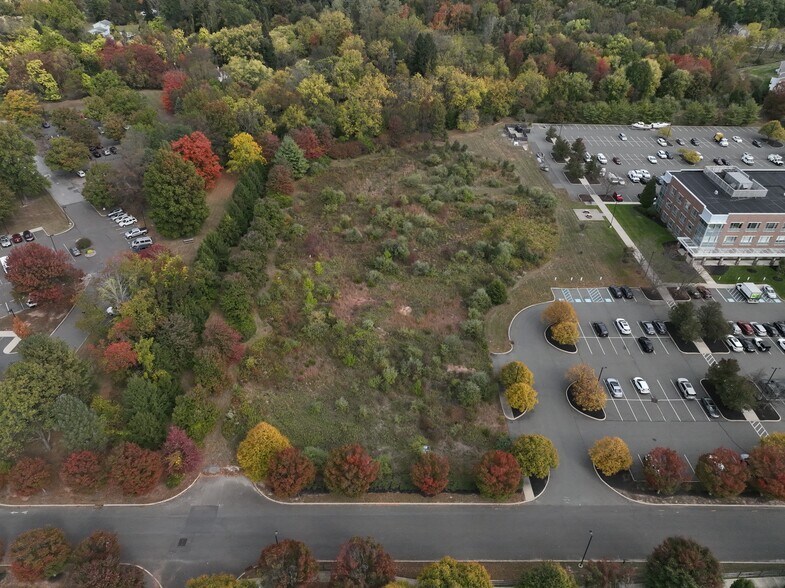 1100 Lenox Dr, Lawrenceville, NJ à louer - Photo du bâtiment - Image 2 de 4