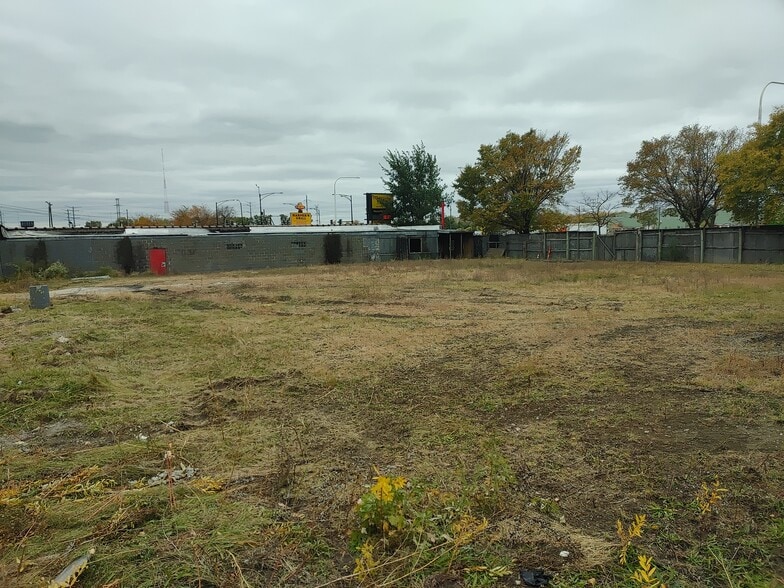 3041 Kedzie, Chicago, IL for sale - Building Photo - Image 2 of 9