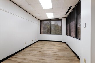 12042 Blanco Rd, San Antonio, TX for lease Interior Photo- Image 2 of 2