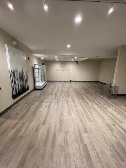 255 Turnpike Rd, Southborough, MA for lease - Interior Photo - Image 2 of 12