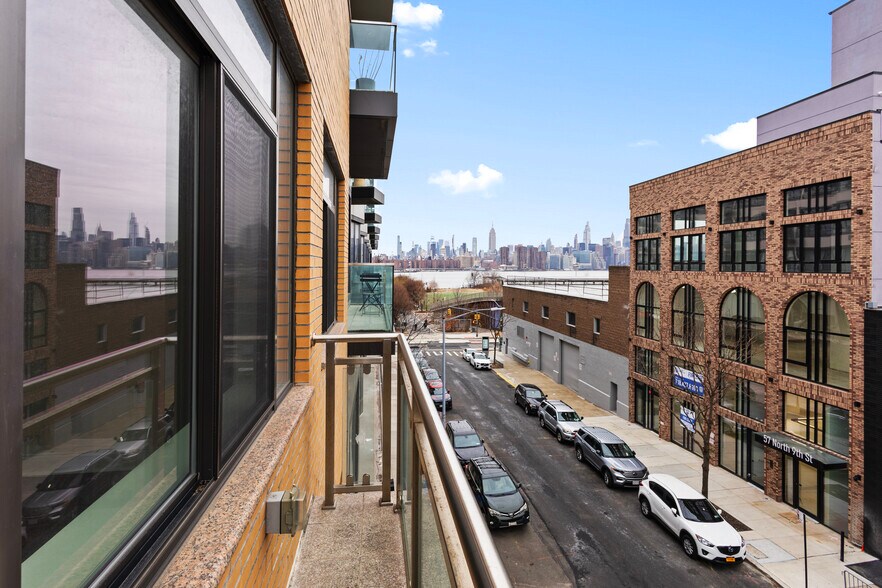 62 N 9th St, Brooklyn, NY à louer - Photo du bâtiment - Image 2 de 4