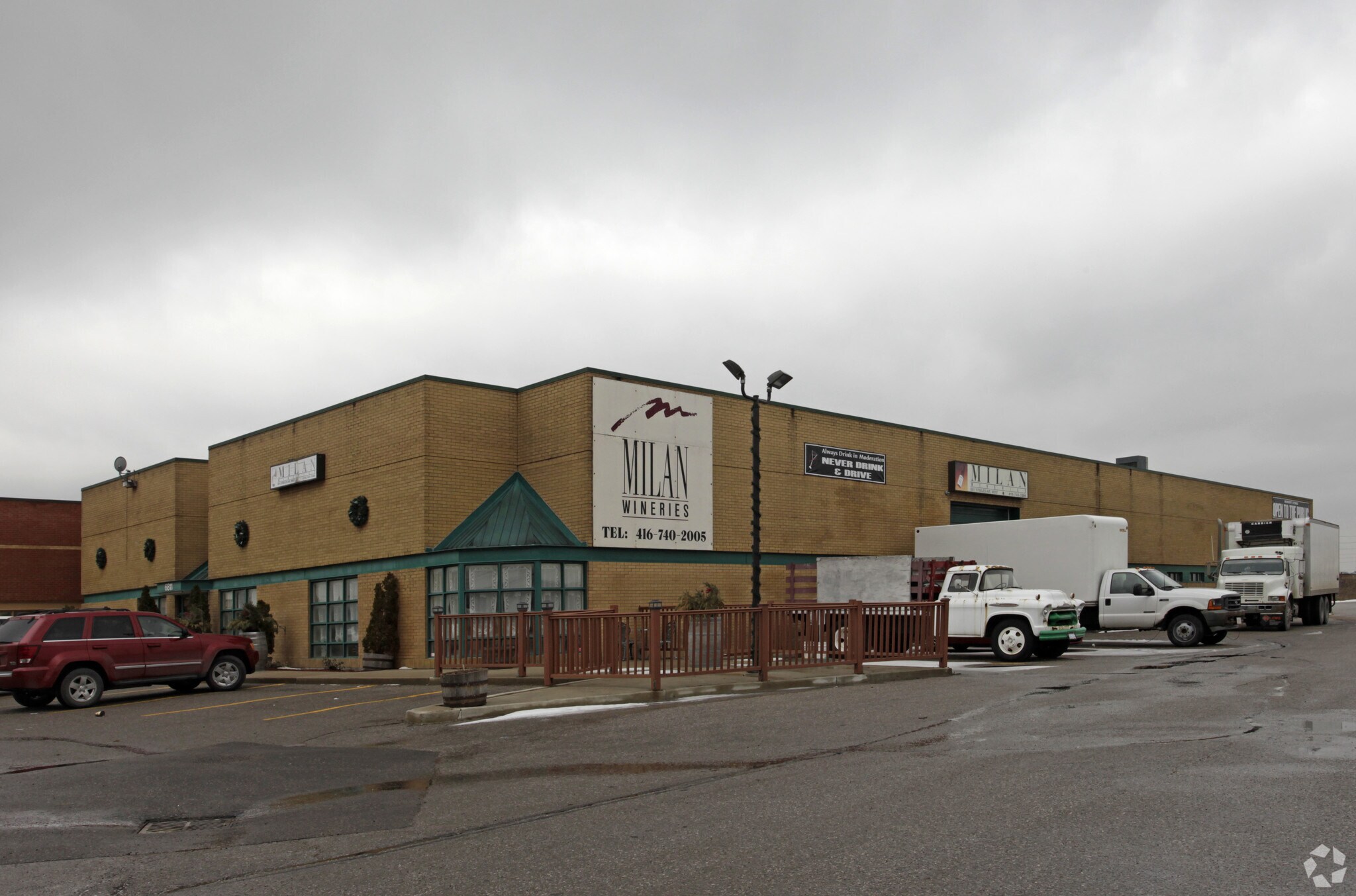 6811 Steeles Ave W, Toronto, ON for sale Primary Photo- Image 1 of 1