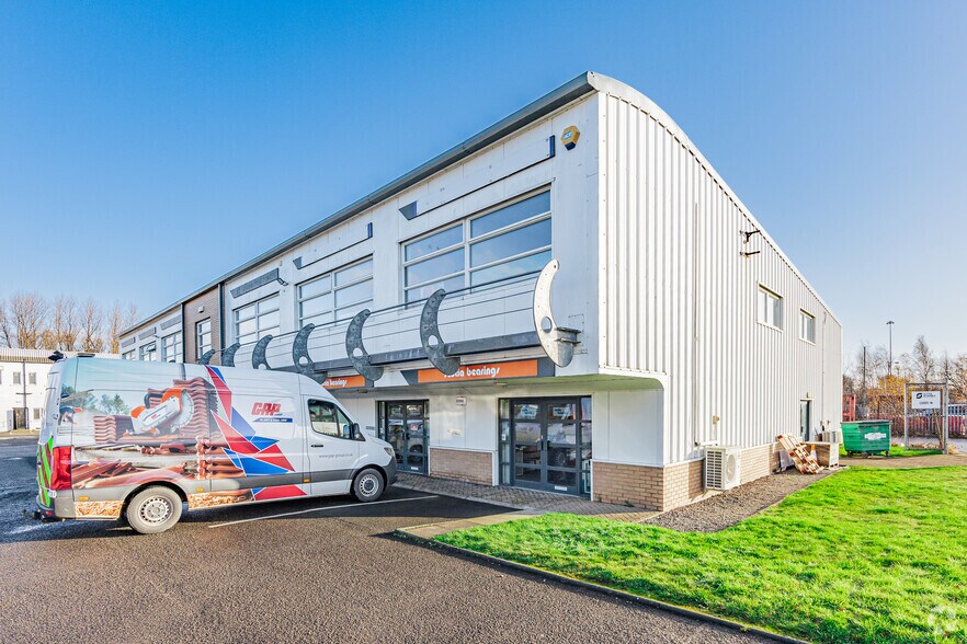 Falkirk Rd, Grangemouth à louer - Photo du bâtiment - Image 2 de 2