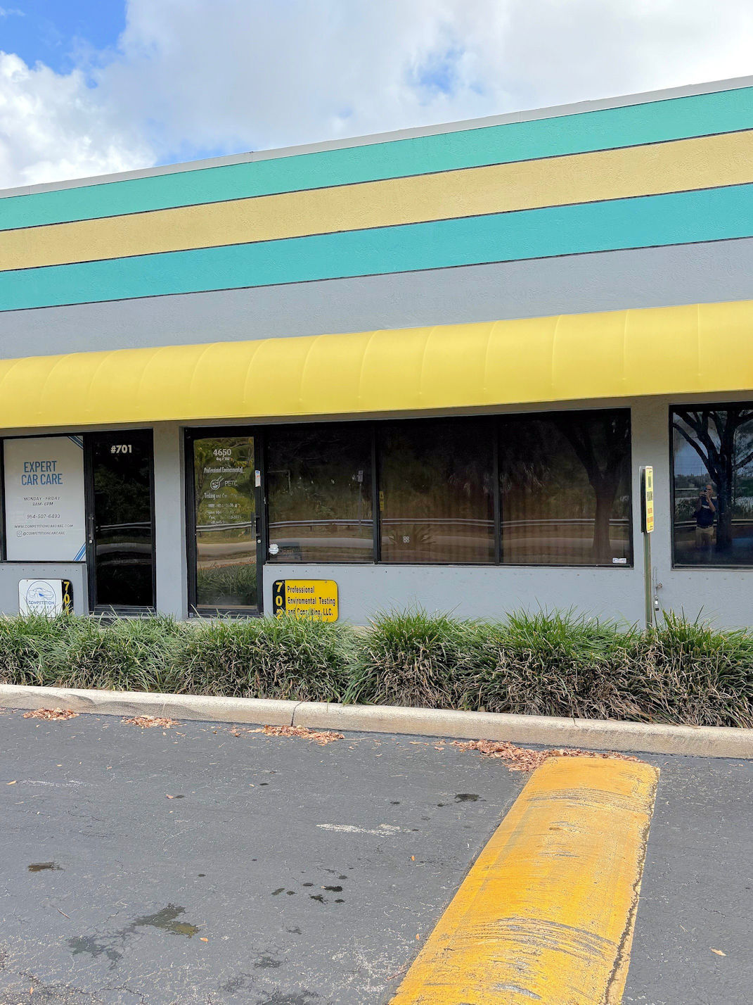 4990 SW 52nd St, Fort Lauderdale, FL à louer Photo du bâtiment- Image 1 de 7