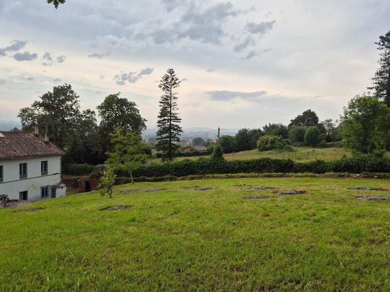 Camino Teyon Cabueñes, 806, Gijón, Asturias for sale - Building Photo - Image 2 of 28