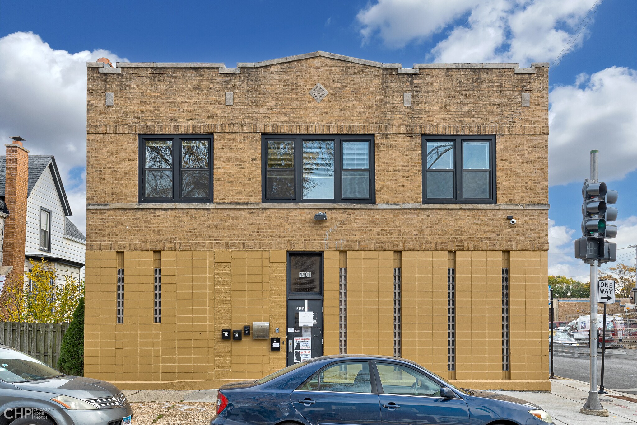4178 W Montrose Ave, Chicago, IL à louer Photo du bâtiment- Image 1 de 3