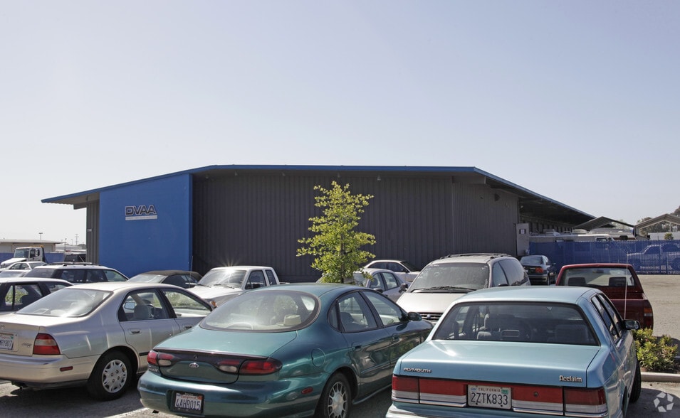 2348 Industrial Pky W, Hayward, CA for sale - Building Photo - Image 2 of 10
