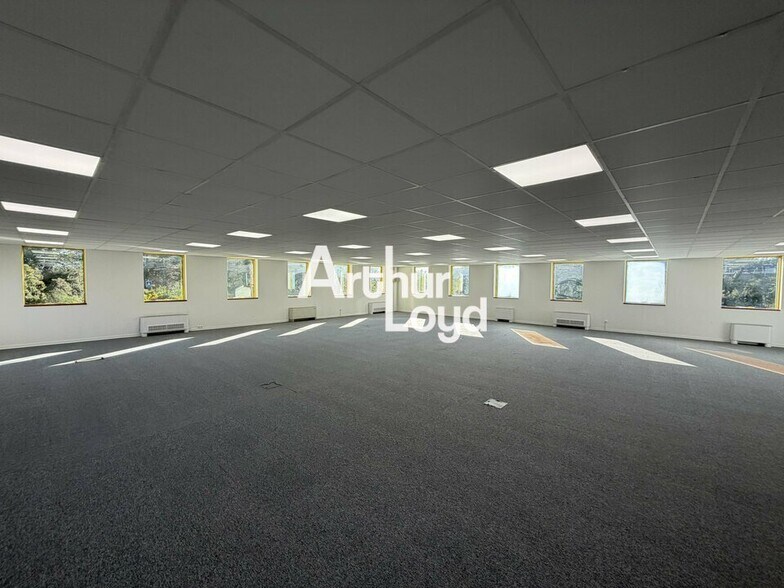 Office in Antibes for sale - Interior Photo - Image 3 of 6