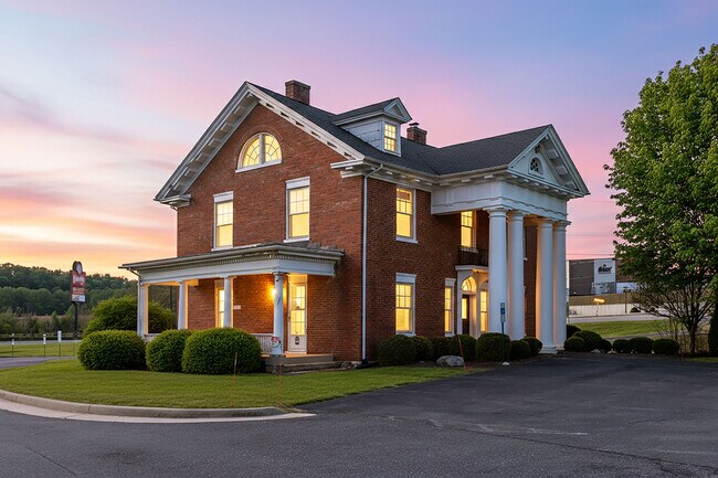 More details for 30 Ladd Rd, Fishersville, VA - Office for Sale