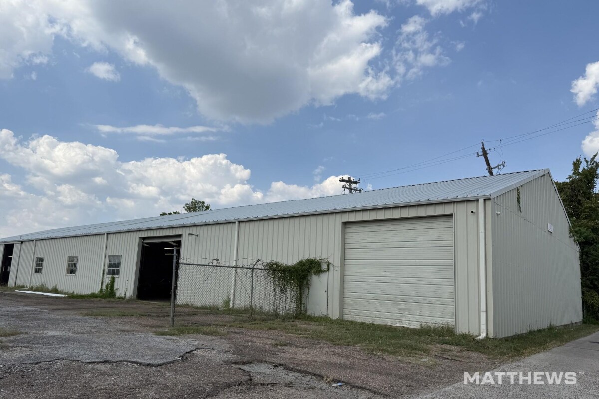 2402 Knoblock St, Houston, TX for lease Primary Photo- Image 1 of 4