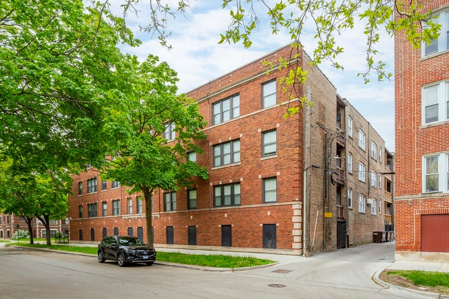 6849-6859 S Clyde Ave, Chicago, IL à vendre - Photo du bâtiment - Image 2 de 7