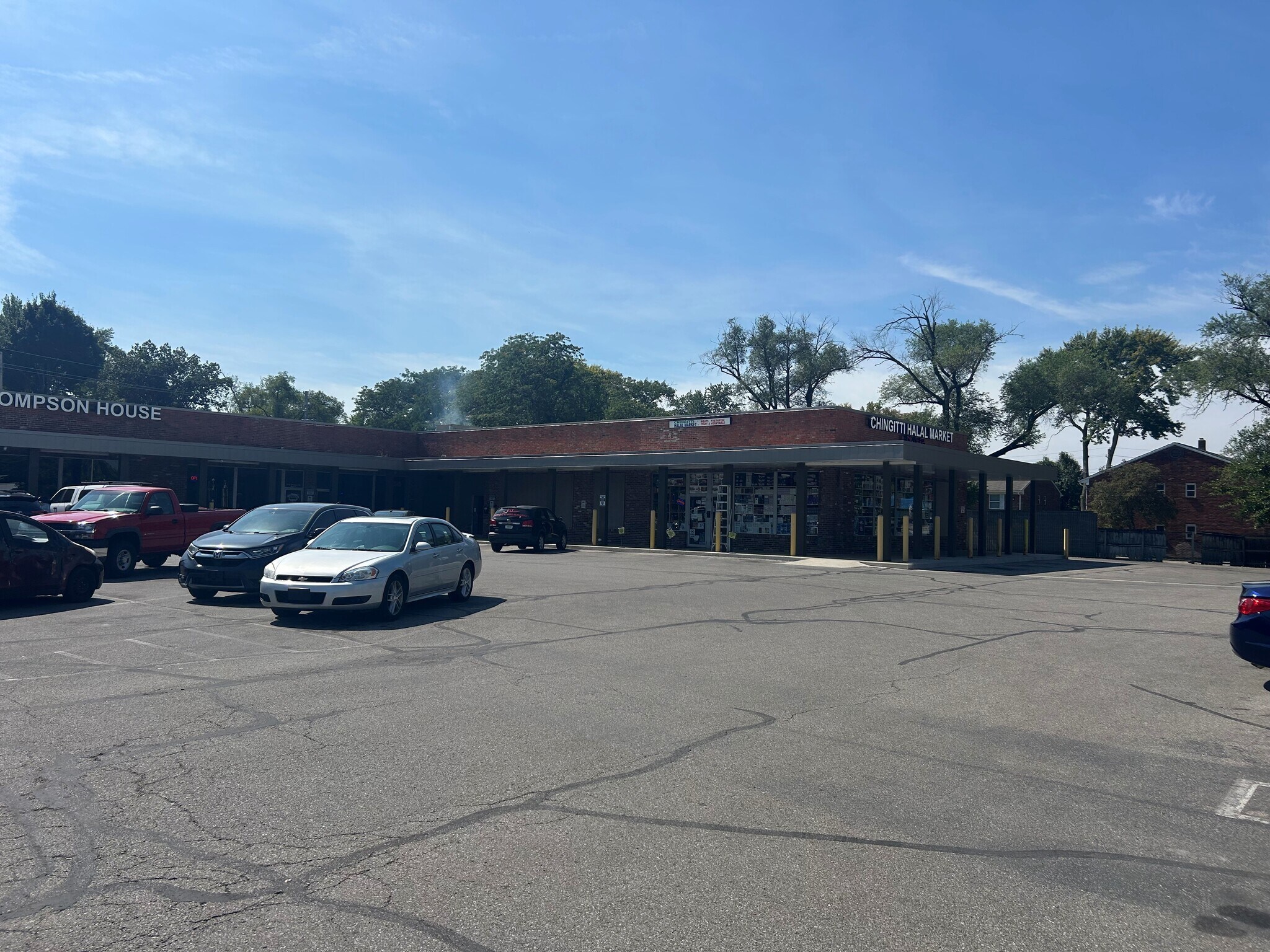 711 E Thompson Rd, Indianapolis, IN à vendre Photo du bâtiment- Image 1 de 1