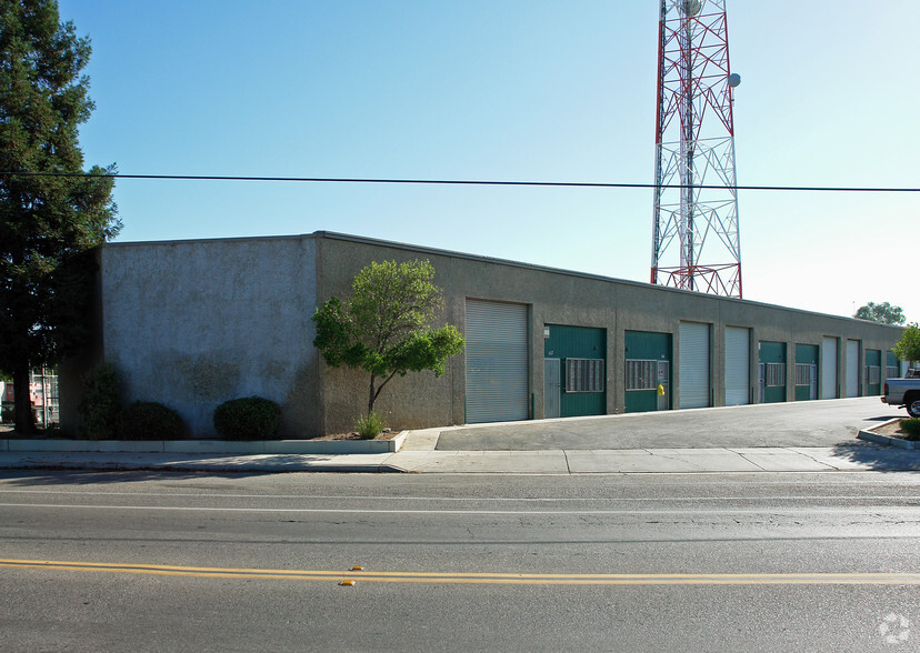 3241 N Marks Ave, Fresno, CA for lease - Building Photo - Image 3 of 5