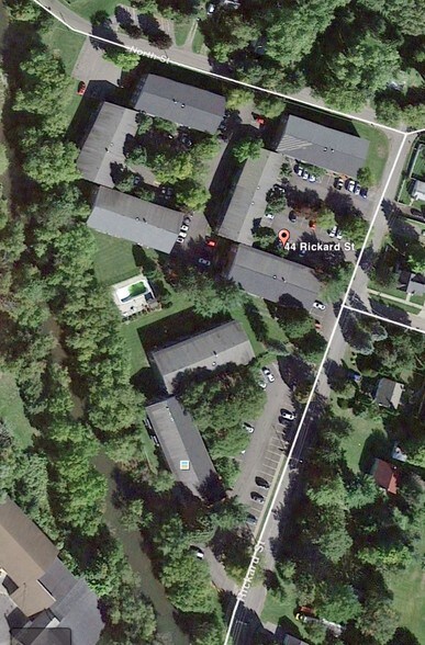 44 Rickard St, Cortland, NY à vendre - Photo du bâtiment - Image 2 de 34