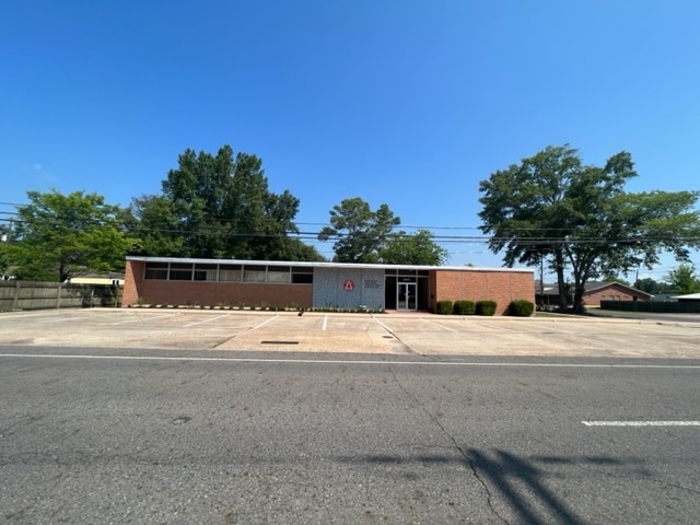 807 Hudson Ln, Monroe, LA for sale Primary Photo- Image 1 of 29