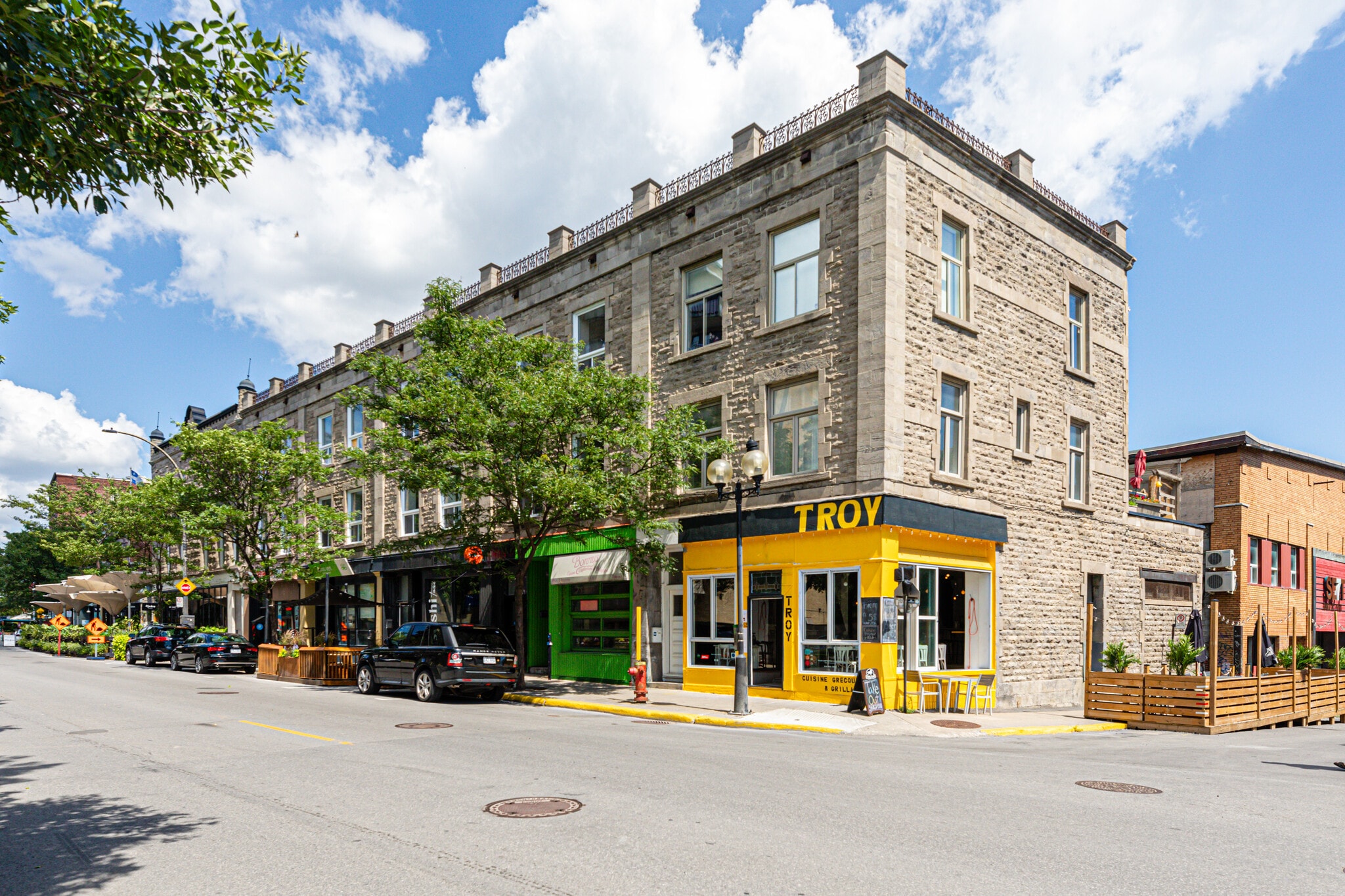 1740 Rue Notre-Dame O, Montréal, QC à vendre Photo principale- Image 1 de 1